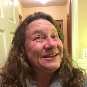 Meet your Posher, Carla